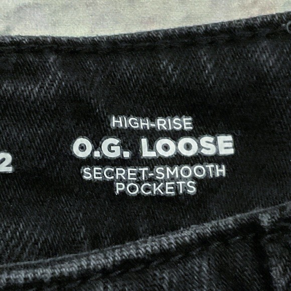 Old Navy Womens Jeans size 12 Black O.G. Loose High Rise Destroyed Denim Stretch - Picture 4 of 11